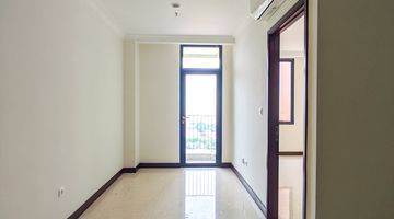 ruang keluarga brand new apartement permata hijau