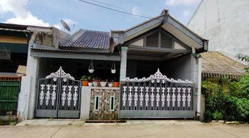 Gambar 1 Rumah Di Perum 2 Jl. Tuntang Raya Karawaci, Tangerang