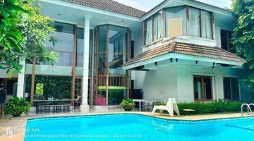 Gambar 1 DIJUAL RUMAH KONSEP VILA HADAP BARAT ADA KOLAM RENANG S0076