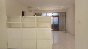 Gambar 5 DISEWAKAN RUMAH FULLY FURNISHED/FURNISHED HADAP BARAT S0105