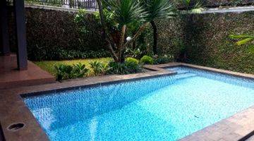 Gambar 1 FOR RENT 2 STOREY HOUSE WITH SWIMMING POOL HADAP TIMUR S0046