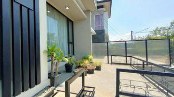 Gambar 1 DIJUAL RUMAH 3 Lt  MINIMALIS MODERN  ....SEMI FURNISHED MEKARWANGI