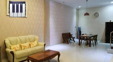 Gambar 1 Rumah 3.5 Lantai Muara Karang Full Furnish 8x15 Bagus Murah SHM