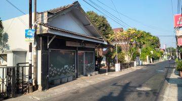 Gambar 3 Rumah Jogja Jl.kaliurang Km 5 Gg Megatruh Lt 822 M2 Lb 310 M2 SHM