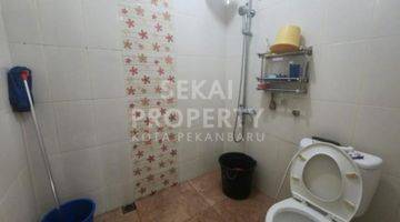 Gambar 4 Rumah semi furnished siap huni di tengah kota Jalan Karya Indah