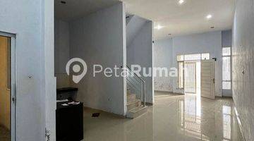 Gambar 4 Dijual Disewakan Town House Jalan Stm Ujung Komp Green Park