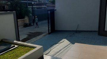 Gambar 3 Rumah Sunrise Garden 2 Lantai Shm Jalan 2 Mobil