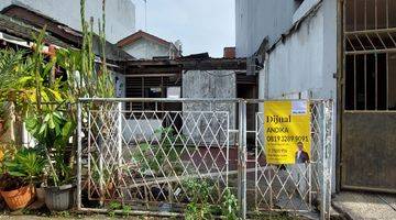 Gambar 4 Rumah Tua Hitung Tanah di Kelapa Gading