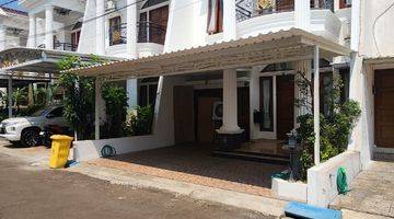 Gambar 1 Rumah Bagus Furnished SHM di Jagakarsa
, Jakarta Selatan