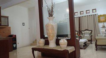 Gambar 4 Dijual Rumah ala Villa Cantik Split Level  Bintaro  Jaya 