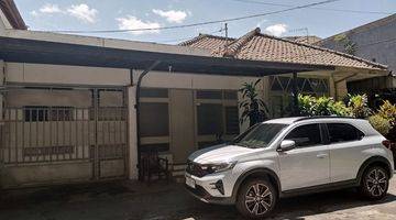 Gambar 3 Rumah Tua Bagus Di Sayap Jalan Sukajadi Bandung