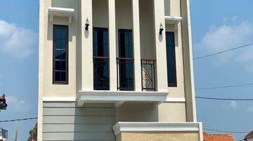 Gambar 1 Dijual Rumah 2 Lantai Classic Modern Di Pedurungan Semarang