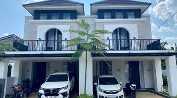 Gambar 1 Dijual Rumah Mewah Modern Classic 2 Lantai De Villa Semarang