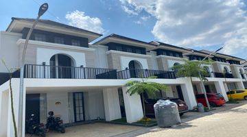 Gambar 2 Dijual Rumah 2 Lantai De Villa Garden Banyumanik