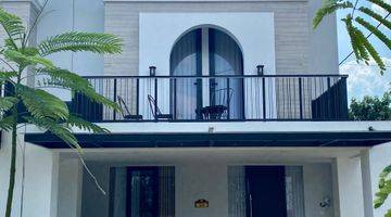 Gambar 1 Dijual Rumah 2 Lantai Posisi Hook De Villa Semarang