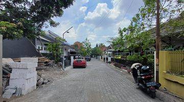 Gambar 4 Rumah Modern Dalam Perum di Condongcatur Dekat Kammpus Amikom