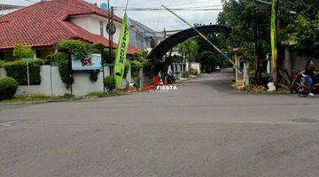 Gambar 2 Rumah Tua. Lokasi Puri Indah Jakarta Barat Rumah