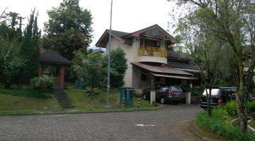 Gambar 1 Villa kota Bunga 2 lantai Puncak Bogor