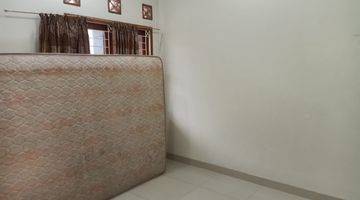 Gambar 3 rumah minimalis area cihanjuang semi furnished