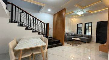 Gambar 3  Rumah Baru 2 Lantai American clasic di Bintaro Unfurnished SHM - Sertifikat Hak Milik