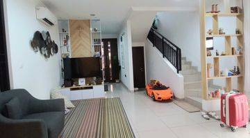 Gambar 3 Jual Rumah 2 Lantai Baru Sumarecon Harga Nego Rumah Bagus