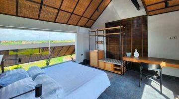 Gambar 5 Fully Furnished 5 Bedrooms en-suite Villa / Modern House with swimming pool at beautiful Canggu Complex Area