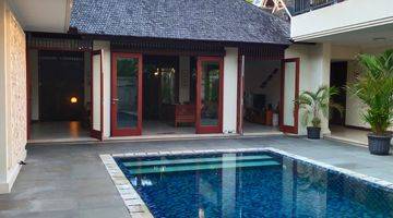 Gambar 5 4 Bedrooms Pool Villa in Berawa Canggu Bali , 5 minutes from Atlas & Finns Beach Club