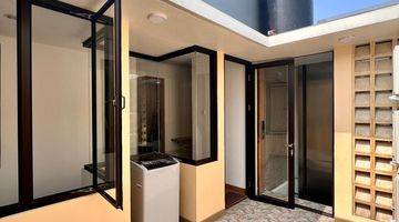 Gambar 2 Townhouse Modern Minimalis Full Furnished Prestigious