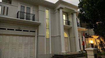 Gambar 1 European Classic House For Rent In Bsd City