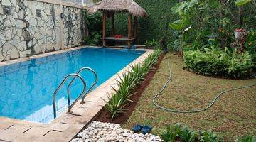 Gambar 5 Rumah 2 Lantai Furnished Dengan Pool di Bsd