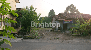 Gambar 5 BOLEH DIBELI SEBAGIAN!! TANAH MANGKU 2 JALAN DI LINGKUNGAN KOS DAN PERUMAHAN INI ENAKNYA DIBANGUN APA YA?