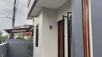 Gambar 1 Rumah di Perumahan Bukit Nusa Indah 
Bangunan baru 2 Lantai SHM 