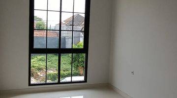 Gambar 2 Dijual Rumah Babatan Pratama new 