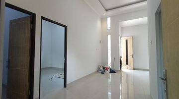 ruang tamu rumah murah  di jatisampurna deket