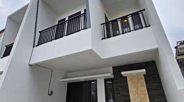 tampak depan rumah murah di pondok cabe