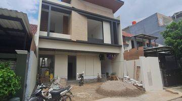 Gambar 3 Jual Cepat rumah Metland Puri baru.lux.mewah..jarang Ada Lt 9x15 135m² ,