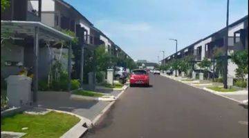 Gambar 4 Di Jual Rumah 2 Lantai Summarecon Cluster Flora Depan Mall