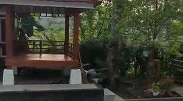 tampak depan rumah di cikedal, pandeglang, banten