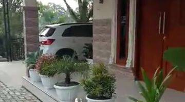 tampak depan rumah di cikedal, pandeglang, banten