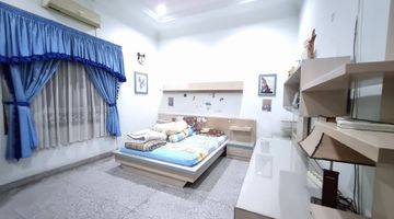 Gambar 4 Rumah 2 Lantai Bagus Semi Furnished SHM di Batununggal, Bandung