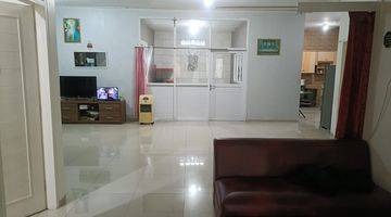 Gambar 1 Rumah 2 Lantai Bagus Unfurnished SHM di Singgasana, Bandung