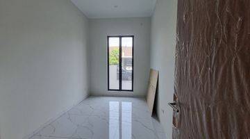 Gambar 2 Rumah 2 Lantai Baru Unfurnished di Mekar Wangi, Bandung