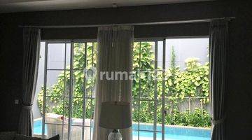 Gambar 2 Cluster De Maja  Rumah Mewah Bsd Ada Swimming Pool  Lt/Lb 300/260, Perumahan De Park, Bsd City* _Kt 4+1, Km 3+1, Kolam Renang Terawat, Full Design Interior And Fully Furnished Termasuk Electronic, Ex Show Unit, Ac (6 Unit) Di Semua Kamar Tidur Dan Living 