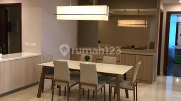ruang makan apartement bagus 3 br the
