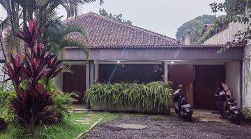 Gambar 1 Dijual Rumah Cocok Untuk Komersil di Jl. H. Juanda Dago, Bandung, Jawa Barat 