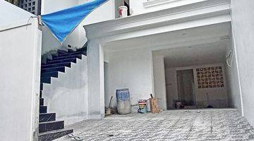 Gambar 1 Rumah Baru 3,5 Lantai