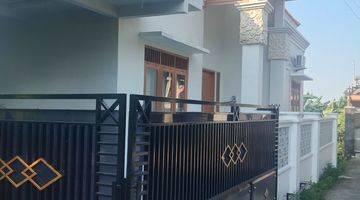 Gambar 5 Rumah 1lt 182m2 dijual di Mojosongo Brebes Solo 3KT HOEK rapi carport n1015