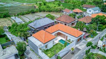 Gambar 1 For sale brand New villa in Canggu strategis area 