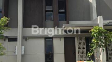 Gambar 1 RUMAH BARU SIAP HUNI SEMI FURNISHED CLUSTER FLORA SUMMARECON BANDUNG