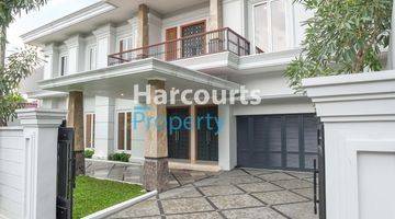 Gambar 1 For Sale Luxuryous Big House 2 Gate Seperti Rumah Kerajaan Private Vibes Based In Kemang Row Jalan Lebar Fasad Rumah Depan Lebar 